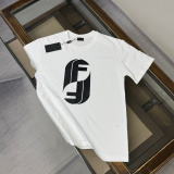 完売必至 2026 フェンディ 新作 半袖Tシャツ 偽物