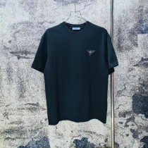 肌触り最高な 2026 プラダ 新作 半袖Tシャツ スーパーコピー