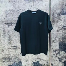 肌触り最高な 2026 プラダ 新作 半袖Tシャツ スーパーコピー