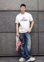 最安値挑戦 2026 フェンディ 新作 半袖Tシャツ 偽物