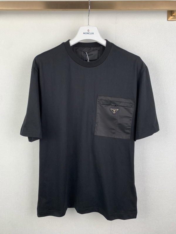 希少♪限定 2026 プラダ 新作 半袖Tシャツ コピー