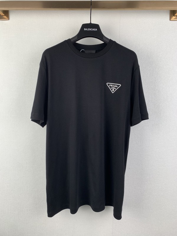 超限定♪ 2026 プラダ 新作 半袖Tシャツ コピー