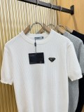 高品質 2026 プラダ 新作 半袖Tシャツ 偽物