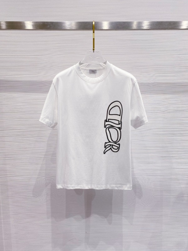 入手困難！2026 ディオール 新作 半袖Tシャツ スーパーコピー