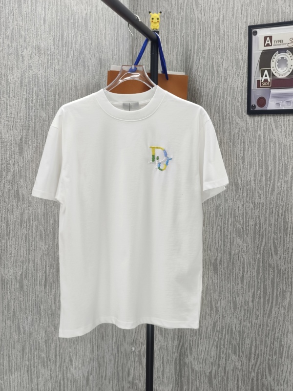 超希少！2026 ディオール 新作 半袖Tシャツ コピー