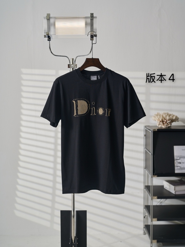 入手困難品！2026 ディオール 新作 半袖Tシャツ スーパーコピー