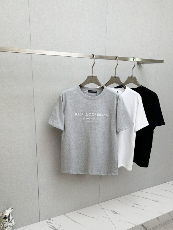 超希少！ 2026 ドルチェ&ガッバーナ 新作 半袖Tシャツ 偽物