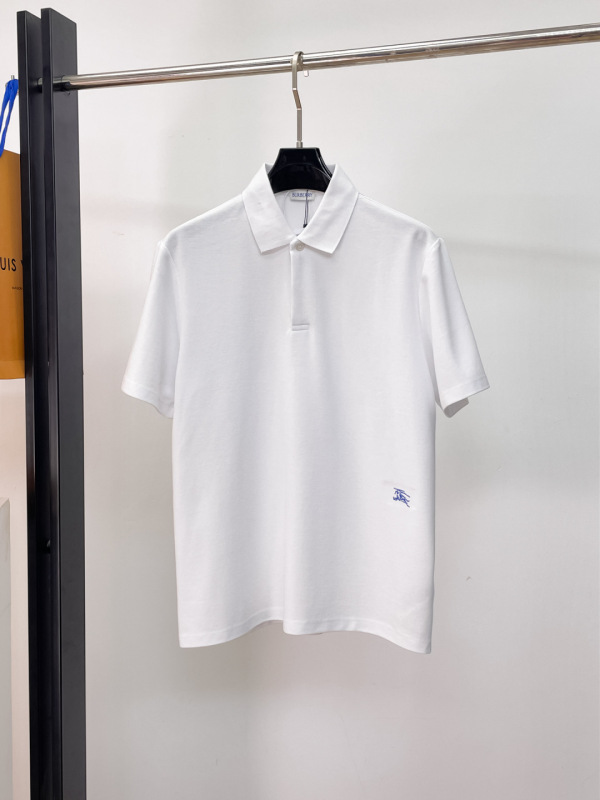 即発送！2026 バーバリー 新作 半袖Tシャツ 偽物
