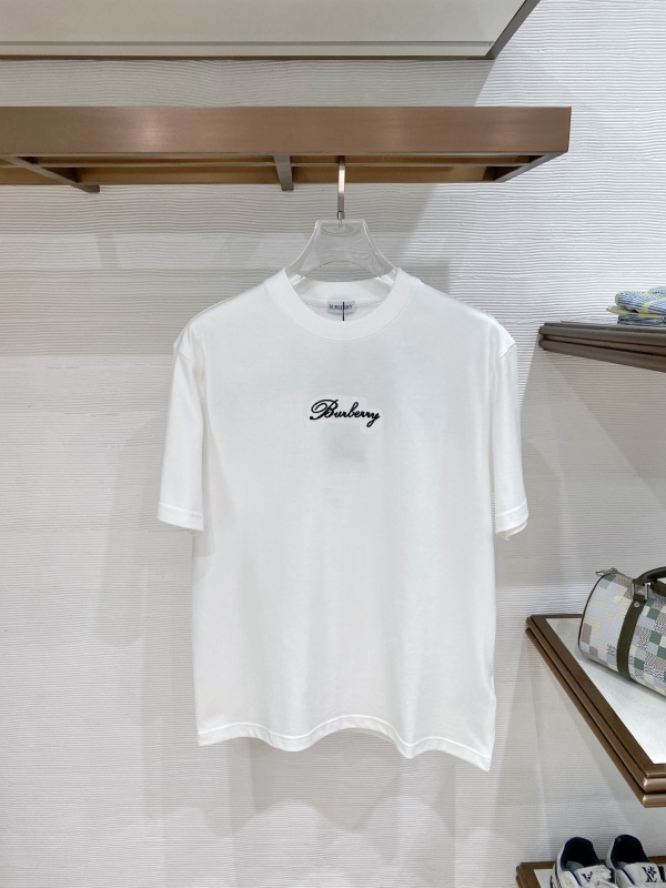 最安値挑戦 2026 バーバリー 新作 半袖Tシャツ スーパーコピー