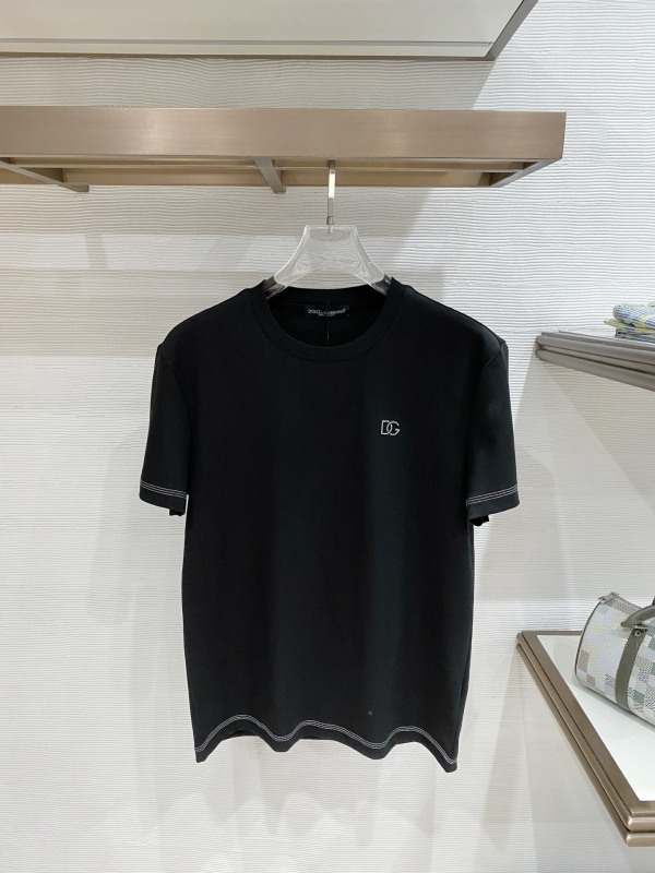 完売必至 2026 ドルチェ&ガッバーナ 新作 半袖Tシャツ 偽物