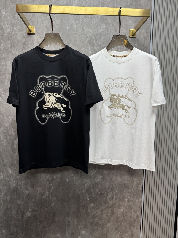 【即発】★ 2026 バーバリー 新作 半袖Tシャツ コピー 2色