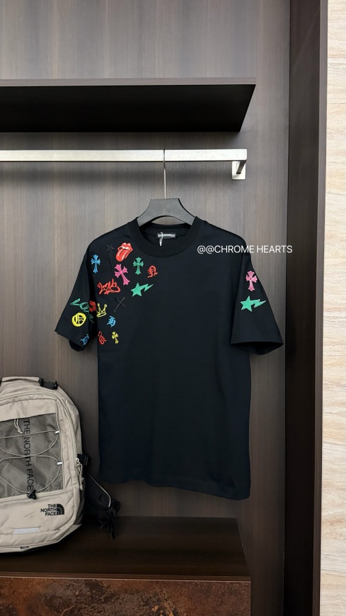 高品質 2026 クロムハーツ 新作 半袖Tシャツ 偽物