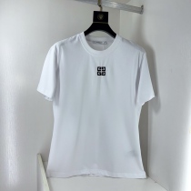 完売必至 2026 ジバンシー 新作 半袖Tシャツ コピー