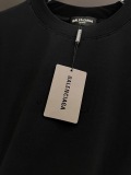 世界中で大人気♪ 2026 バレンシアガ 新作 半袖Tシャツ 偽物