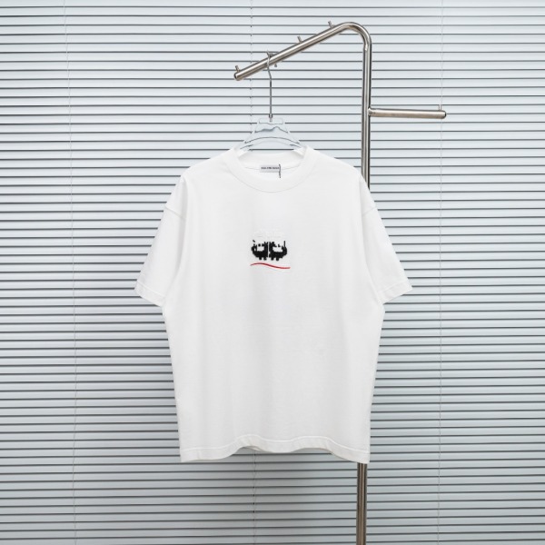 絶対欲しい！ 2026 バレンシアガ 新作 半袖Tシャツ コピー