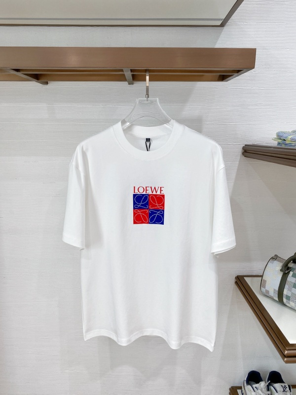 激安価格！2026 ロエベ 新作 半袖Tシャツ 偽物