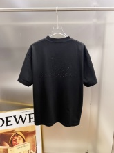 世界中で大人気♪ 2026 バレンシアガ 新作 半袖Tシャツ 偽物