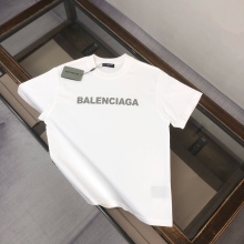 使い勝手良し 2026 バレンシアガ 新作 半袖Tシャツ コピー
