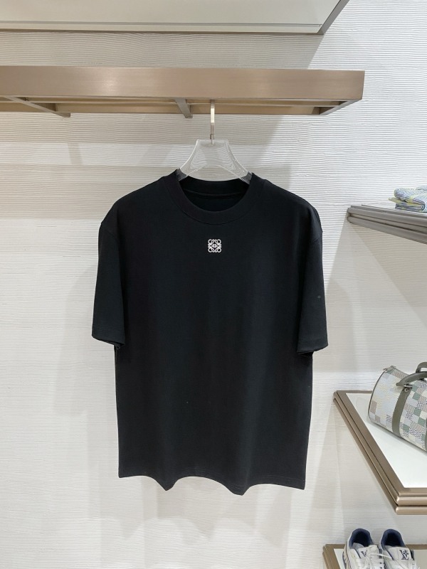 目を惹くカラー 2026 ロエベ 新作 半袖Tシャツ 偽物