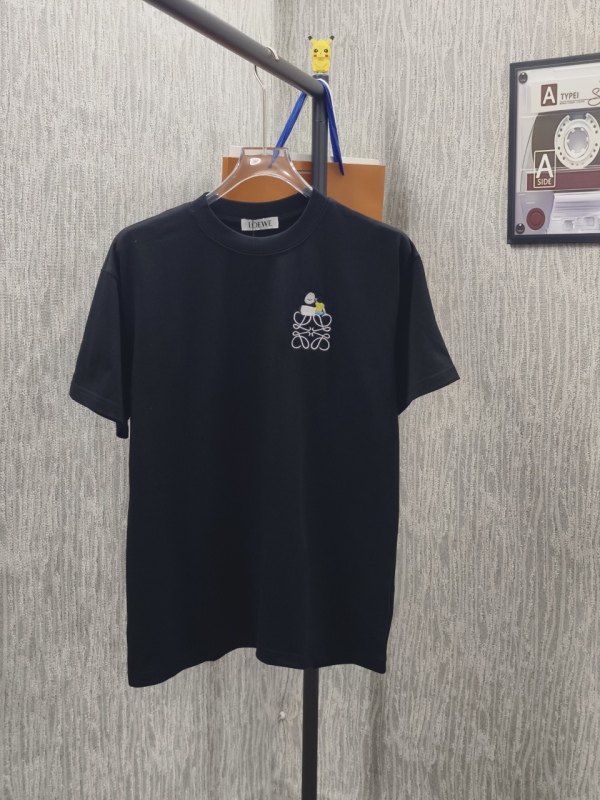 超希少！2026 ロエベ 新作 半袖Tシャツ コピー