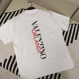送料込 2026 ヴァレンティノ 新作 半袖Tシャツ 偽物