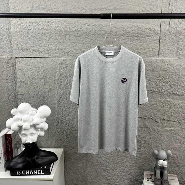 高品質 2026 トム·ブラウン 新作 半袖Tシャツ 偽物
