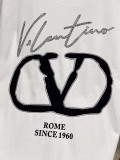 お洒落 2026 ヴァレンティノ 新作 半袖Tシャツ 偽物