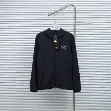 肌触り最高な 2026 アークテリクス 新作 日焼け止め服 偽物