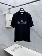 完売必至 2026 ヴァレンティノ 新作 半袖Tシャツ 偽物