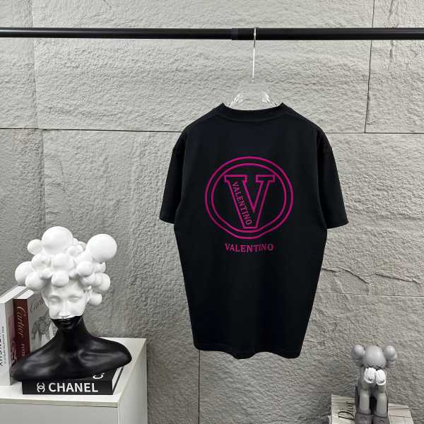 超希少！2026 ヴァレンティノ 新作 半袖Tシャツ 偽物