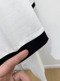 人気急上昇 2026 ヴァレンティノ 新作 半袖Tシャツ 偽物