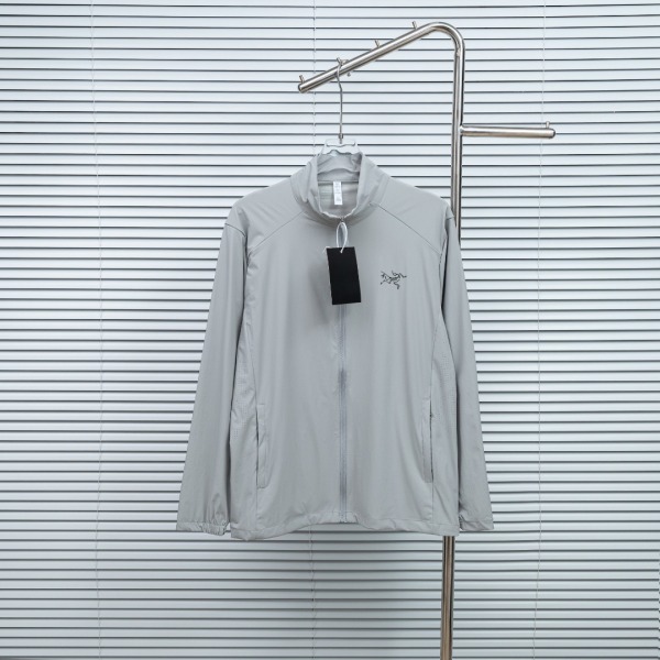 使い勝手良し 2026 アークテリクス 新作 日焼け止め服 スーパーコピー
