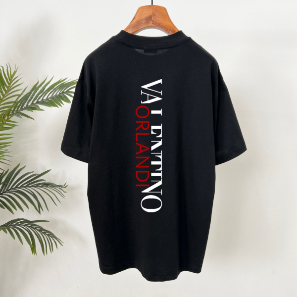 高品質 2026 ヴァレンティノ 新作 半袖Tシャツ スーパーコピー