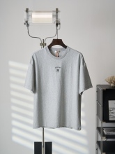 争奪戦 2026 セリーヌ 新作 半袖Tシャツ スーパーコピー