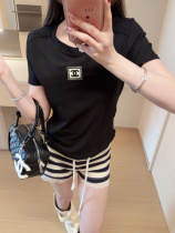 日本未入荷 2026 シャネル 新作 半袖Tシャツ コピー