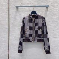 使い勝手良し 2026 ルイヴィトン 新作 ジャケット 偽物