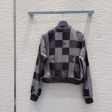 使い勝手良し 2026 ルイヴィトン 新作 ジャケット 偽物