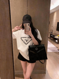 定番人気！ 2026 プラダ 新作 半袖Tシャツ 偽物