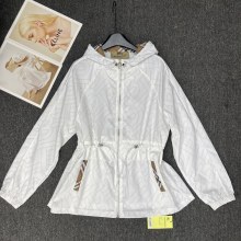 おすすめ 2026 バーバリー 新作 日焼け止め服 偽物