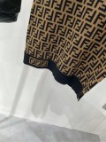 争奪戦 2026 フェンディ 新作 半袖Tシャツ スーパーコピー