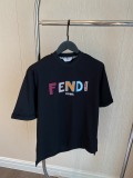 人気急上昇 2026 フェンディ 新作 半袖Tシャツ 偽物