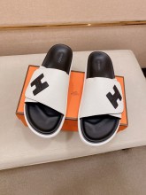使い勝手良 2026 エルメス 新作 サンダル-スリッパ スーパーコピー