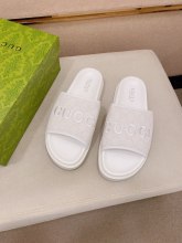 送料込  2026 グッチ 新作 サンダル-スリッパ 偽物