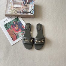 高品質♪♪♪  2026 グッチ 新作 サンダル-スリッパ スーパーコピー