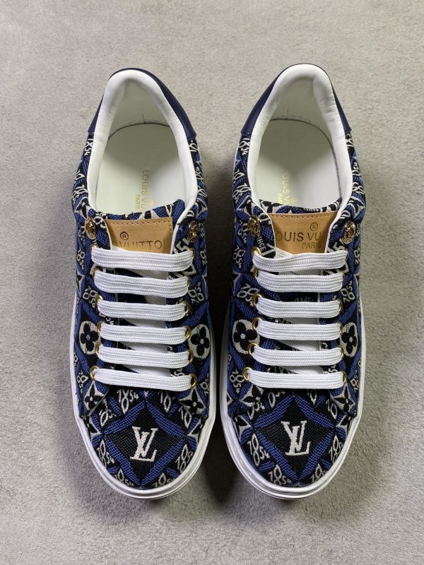 Louis Vuitton LV shoe for both men and women