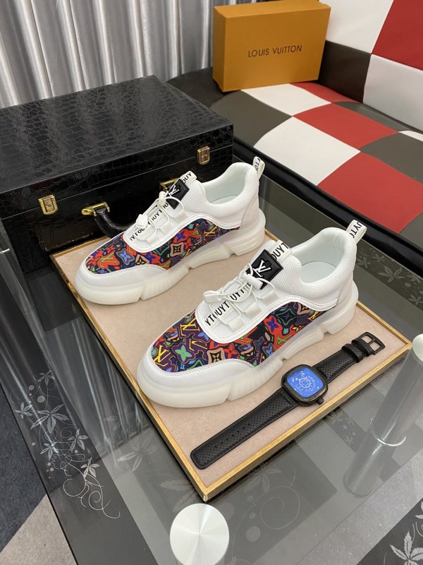 Louis Vuitton 2021 website synchronized new Milan fashion show sneaker