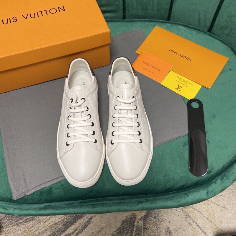 LV Men's Comfortable Casual Shoes Go with Small White Shoes
