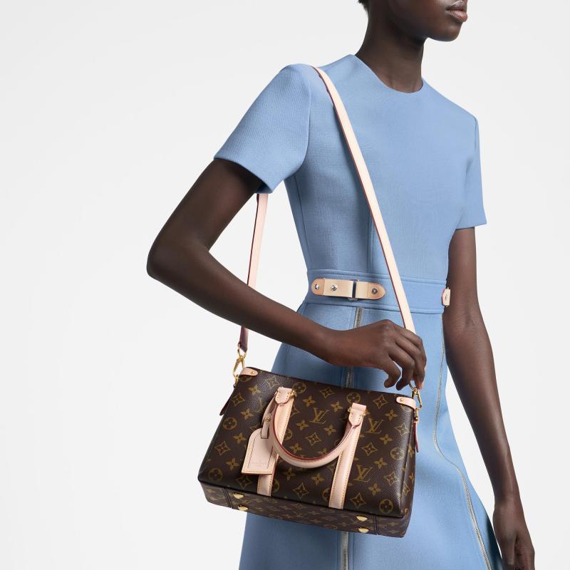 Louis Vuitton Women's Tote Bag Shoulder Bag LV M44815