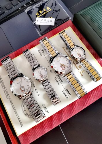 gucci co-branded new Doraemon watch