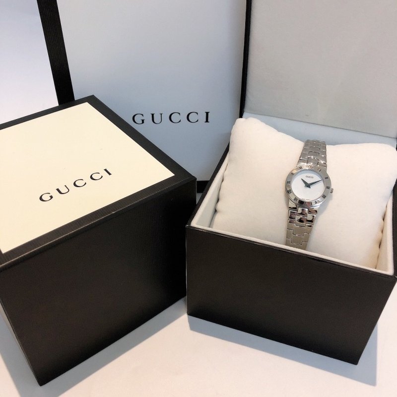 Gucci vintage series watch